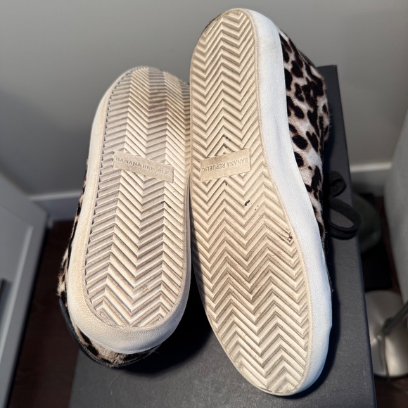 Banana Republic Essential Leather Sneakers – Leopard Calf Hair – Size 8.5 - Picture 3 of 8
